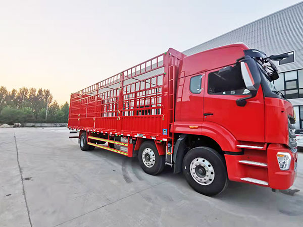 仓栅半挂车