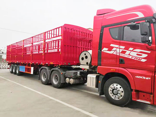 仓栅半挂车